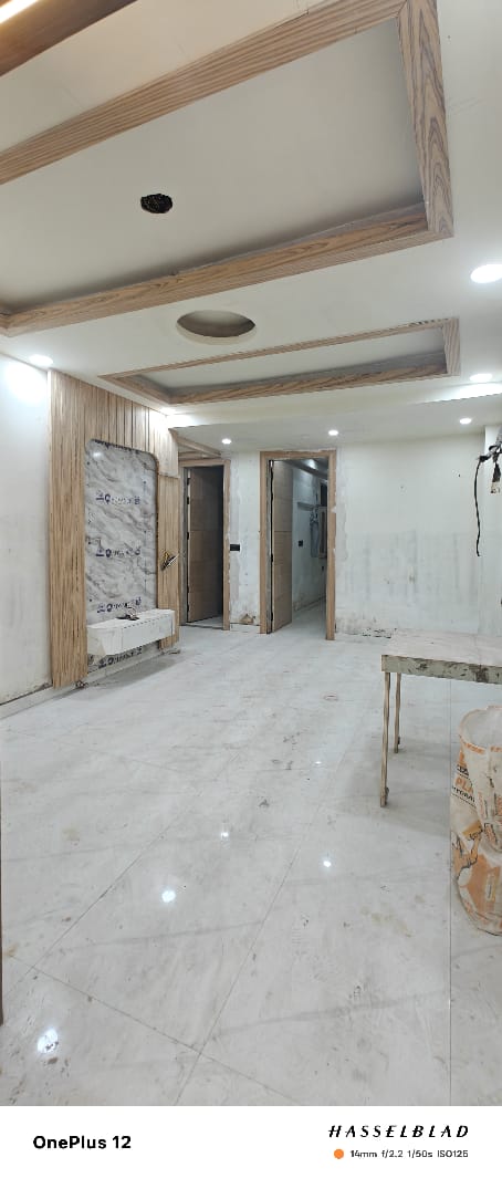 3 BHK Builder Floor For Sale in Signature Tower 