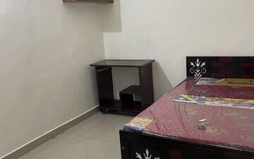 1 RK Builder Floor For Rent in Sector 37