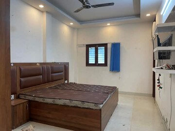 Bedroom in 1 BHK Builder Floor at Ansal Sushant Lok I, Sector 43 – for Rent