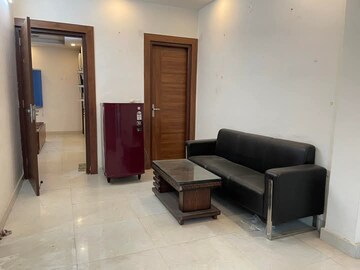 Living Room in 1 BHK Builder Floor at Ansal Sushant Lok I, Sector 43 – for Rent