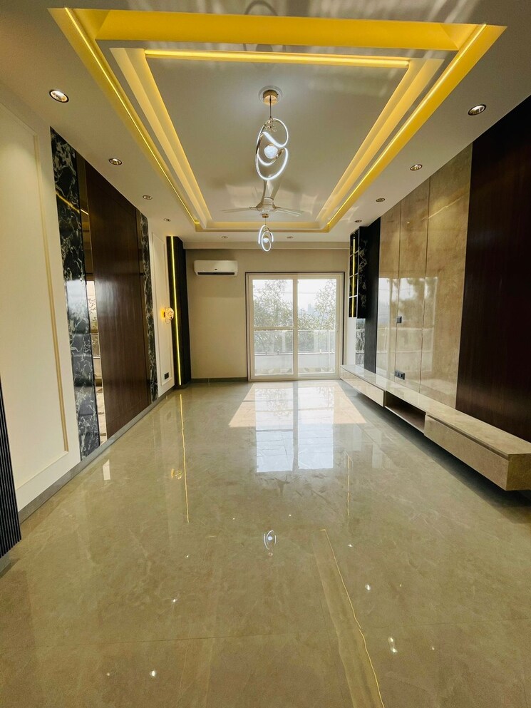 Room, the-images-floors 3 Bedroom 2000 Sq.Ft. Builder Floor In Sector 51 Gurgaon 8234784