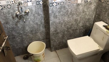 Bathroom in 2 BHK Builder Floor at Sector 40 – for Rent