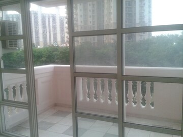 Balcony in 4 BHK Apartment at DLF Windsor Court, Dlf Phase iv – for Rent
