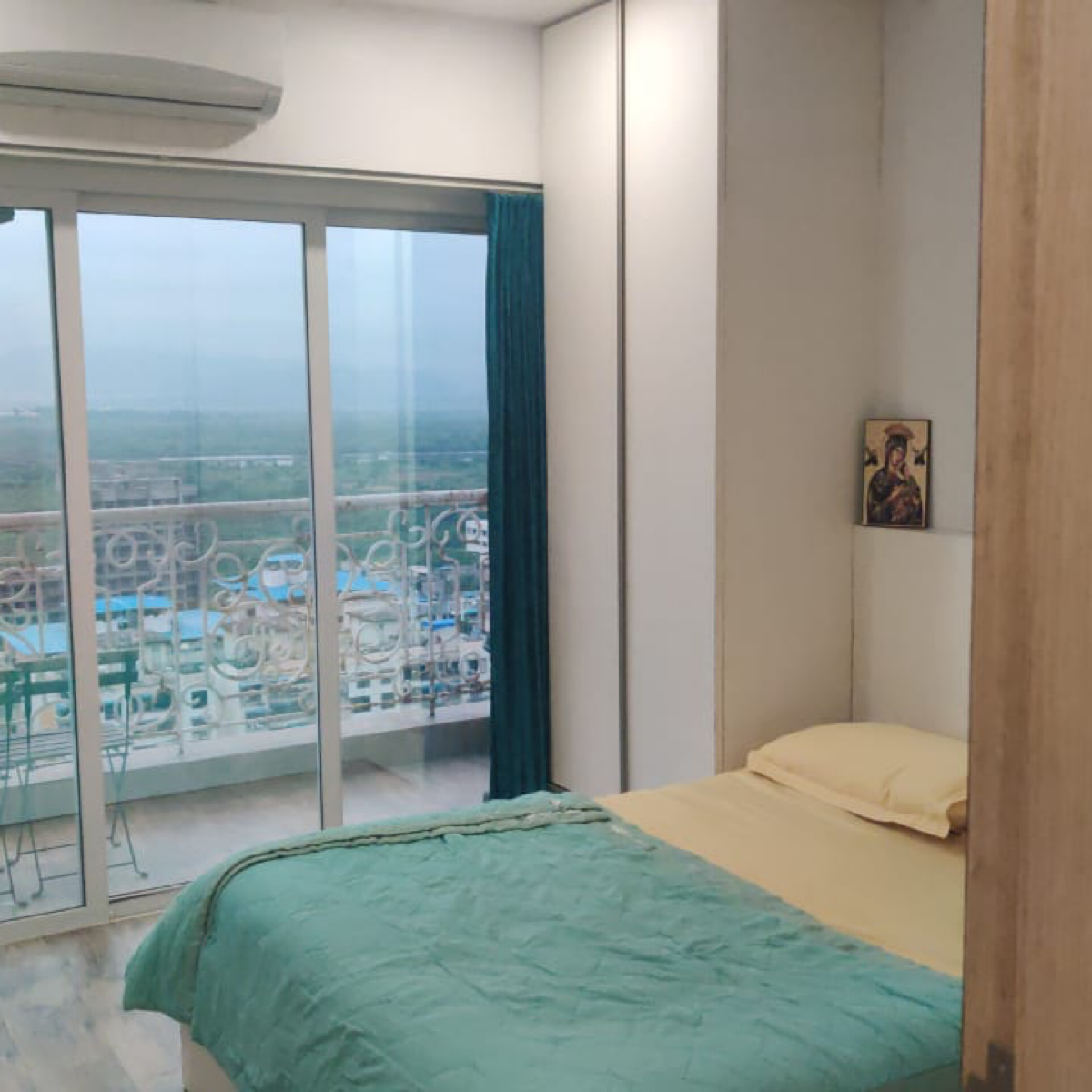 3 BHK + Pooja Room 1650 Sq.Ft. Apartment in Tharwani Heritage