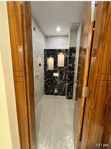 Building Lobby in 3 BHK Builder Floor at Surajmal Vihar – for Rent