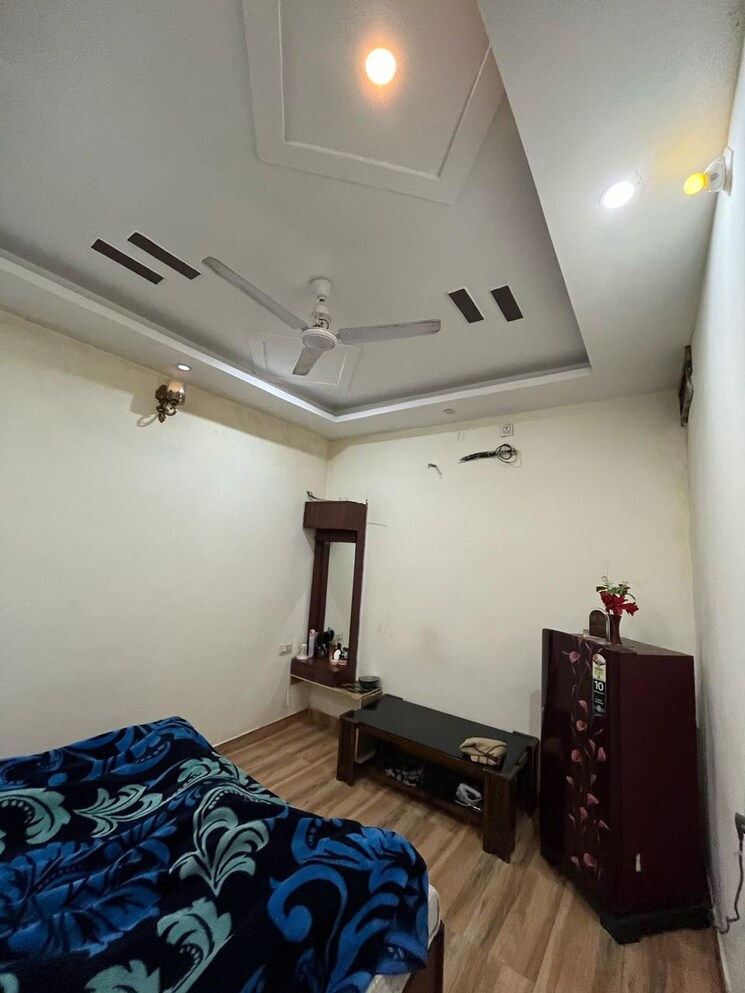 Master Bedroom, old rajinder nagar 3 Bedroom 1000 Sq.Ft. Independent House In Old Rajinder Nagar Delhi 8235029
