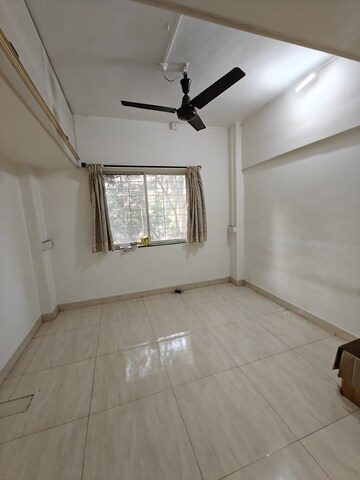 Room in 2 BHK Apartment at Sneha Vrinda Apartment, Bavdhan – for Rent