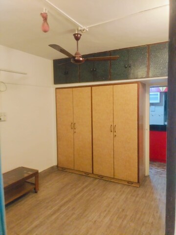 Room in 2 BHK Apartment at Sneha Vrinda Apartment, Bavdhan – for Rent