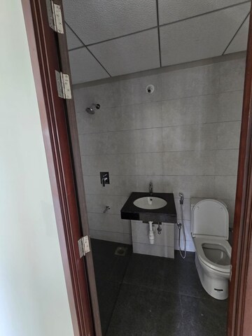 Bathroom in 2 BHK Apartment at Kalpataru Paramount, Kapur Bawdi – for Sale