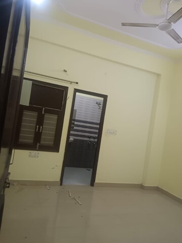 Team Area in 2 BHK Builder Floor at Sector 40 – for Rent