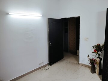 Room in 3 BHK Apartment at Amrapali Platinum, Sector 119 – for Sale