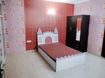 Furnished Amenities in 3 BHK Apartment at Amrapali Platinum, Sector 119 – for Sale