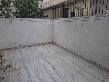 Balcony in 2 BHK Apartment at Sector 52 – for Rent
