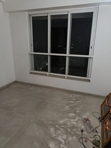Room in 2 BHK Apartment at Kalpataru Radiance, Goregaon West – for Sale