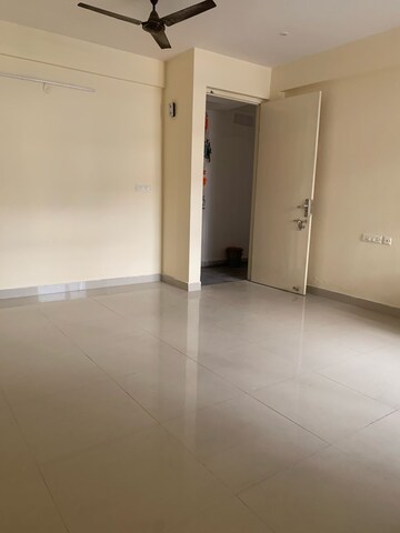Room in 2 BHK Apartment at Breez Global Heights, Sohna Sector 33 – for Rent