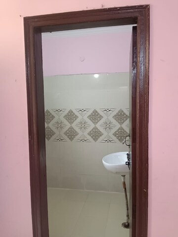 Bathroom in 2 BHK Builder Floor at Sector 39 – for Rent