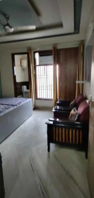 Living Room in 2 BHK Builder Floor at Ansal Sushant Lok I, Sector 43 – for Rent