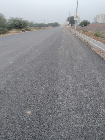  Plot – Exterior View View at Yamuna Expressway - for Sale
