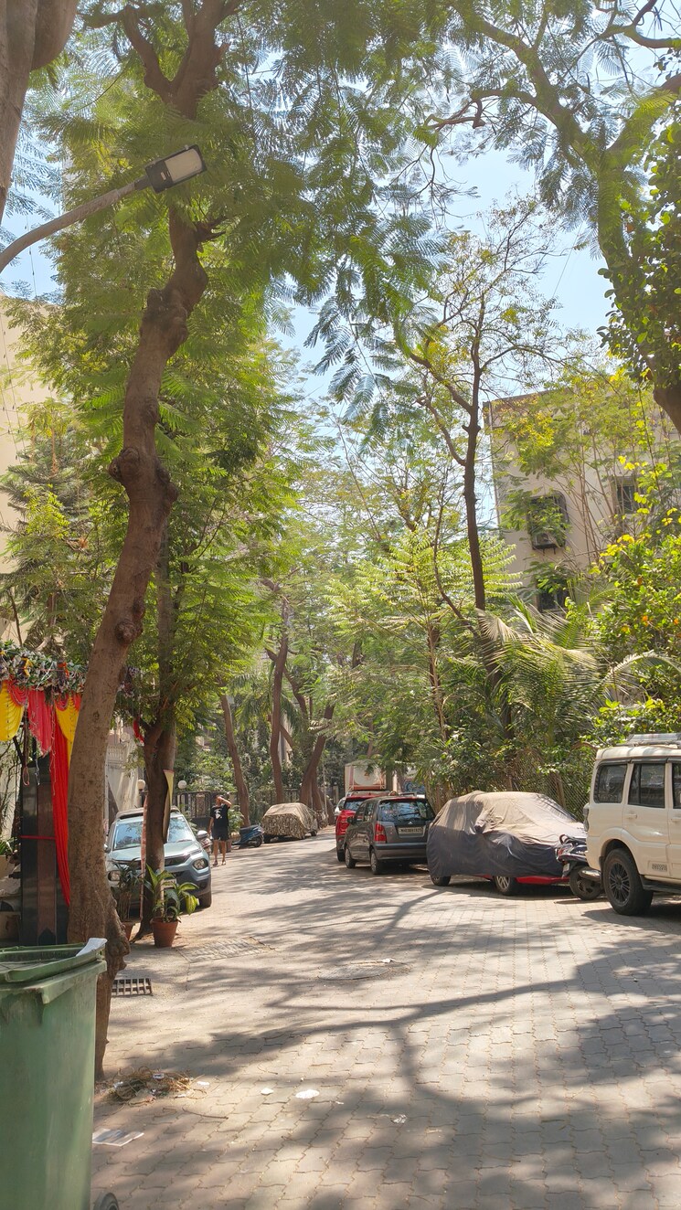 Room, malad east Pg For Boys & Girls In Malad East 8235669