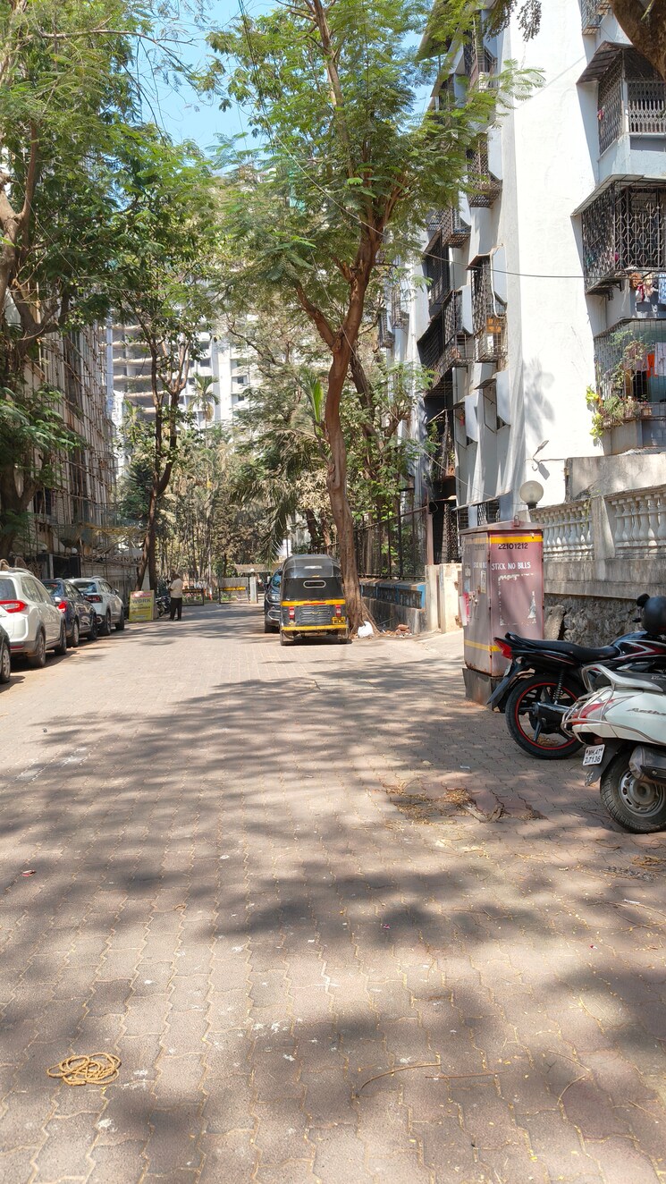 Room, malad east Pg For Boys & Girls In Malad East 8235669