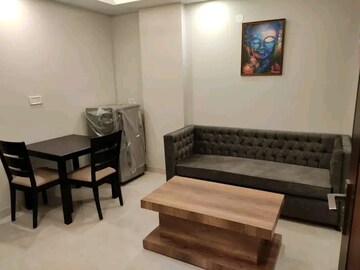 Living Room in 1 BHK Builder Floor at Ansal Sushant Lok I, Sector 43 – for Rent