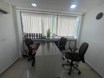 Team Area in  Office Space at Evershine Mall, Malad West – for Rent