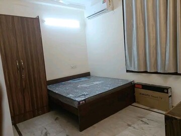 Bedroom in 2 BHK Builder Floor at Super Mart 1, Sector 27 – for Rent