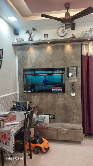 Room in 4 BHK Villa at Kopar Khairane – for Rent