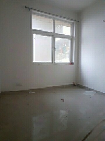 Room in 2 BHK Apartment at Mahagun Mywoods, Sector 16c Greater Noida – for Rent