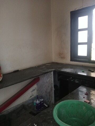 Attached Bathroom in 1 BHK Builder Floor at Sector 18 – for Rent