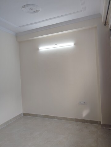 Room in 2 BHK Builder Floor at Saket – for Rent