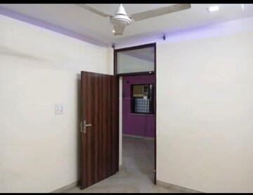 Room in 2 BHK Builder Floor at Paschim Vihar – for Rent