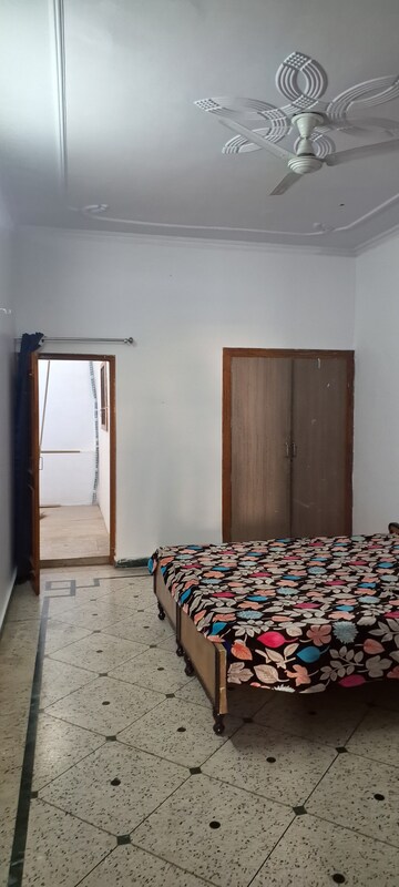Bedroom in 3 BHK Independent House at Gomti Nagar – for Rent