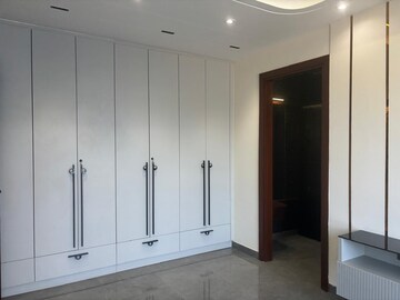 Room in 4 BHK Builder Floor at Sector 57 – for Sale