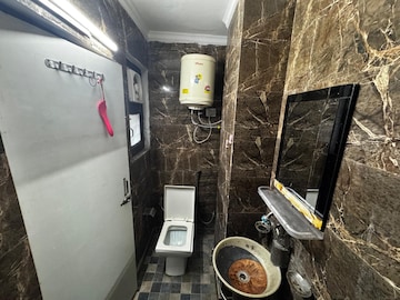 Parking in 3 BHK Apartment at Raj Nagar Extension – for Sale