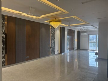  4 BHK Builder Floor at Sector 57 – for Sale