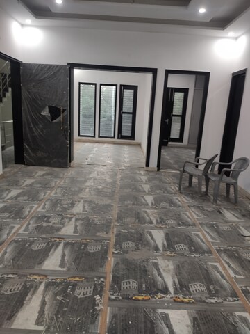 Building Lobby in 3 BHK Builder Floor at Sector 36 – for Sale