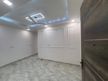 Room in 1 BHK Apartment at Rajpur Khurd Extension – for Sale