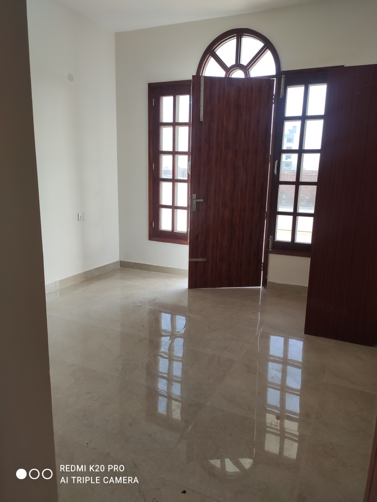 3 BHK + Pooja Room,Servant Room,Study Room,Extra Room Builder Floor For Sale in Sector 36