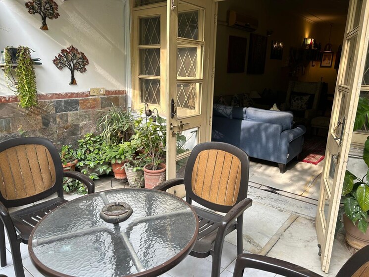 Team Area, chittaranjan park 3 Bedroom 2300 Sq.Ft. Apartment In Chittaranjan Park Delhi 8236461