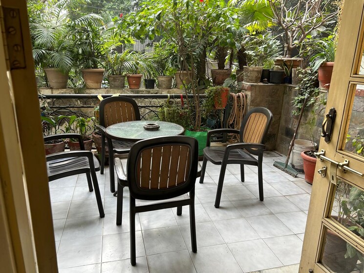 Balcony, chittaranjan park 3 Bedroom 2300 Sq.Ft. Apartment In Chittaranjan Park Delhi 8236461