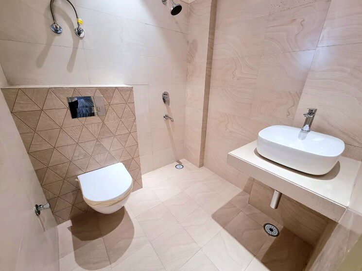 Bathroom, peer mucchalla 3 Bedroom 1450 Sq.Ft. Apartment In Peer Mucchalla Zirakpur 8236527