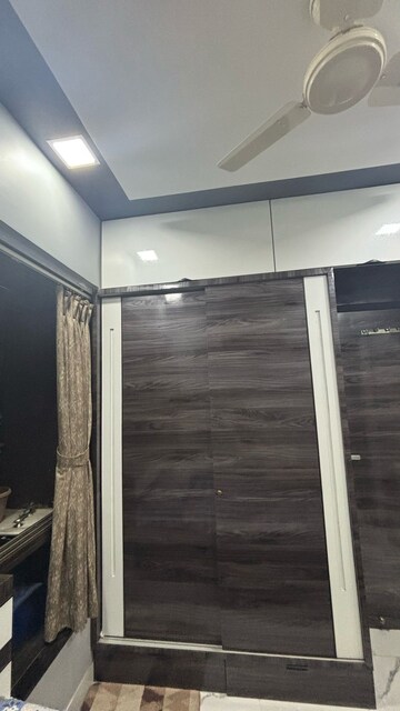 Furnished Amenities in 2 BHK Apartment at Hubtown Palmrose, Andheri East – for Rent