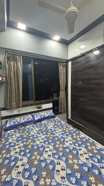 Bedroom in 2 BHK Apartment at Hubtown Palmrose, Andheri East – for Rent