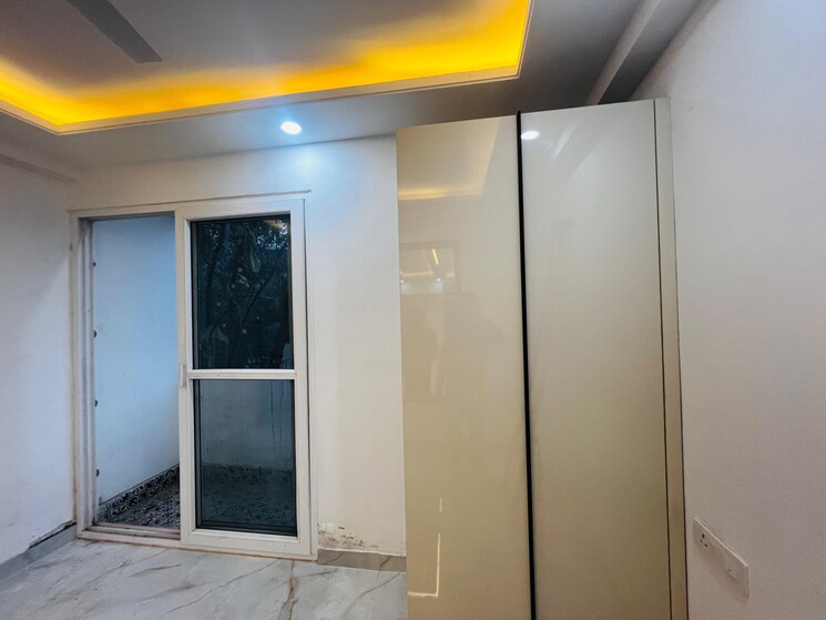 Room, rajpur khurd extension 3 Bedroom 1125 Sq.Ft. Apartment In Rajpur Khurd Extension Delhi 8236669