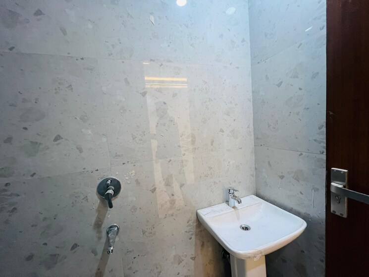 Bathroom, rajpur khurd extension 3 Bedroom 1125 Sq.Ft. Apartment In Rajpur Khurd Extension Delhi 8236669