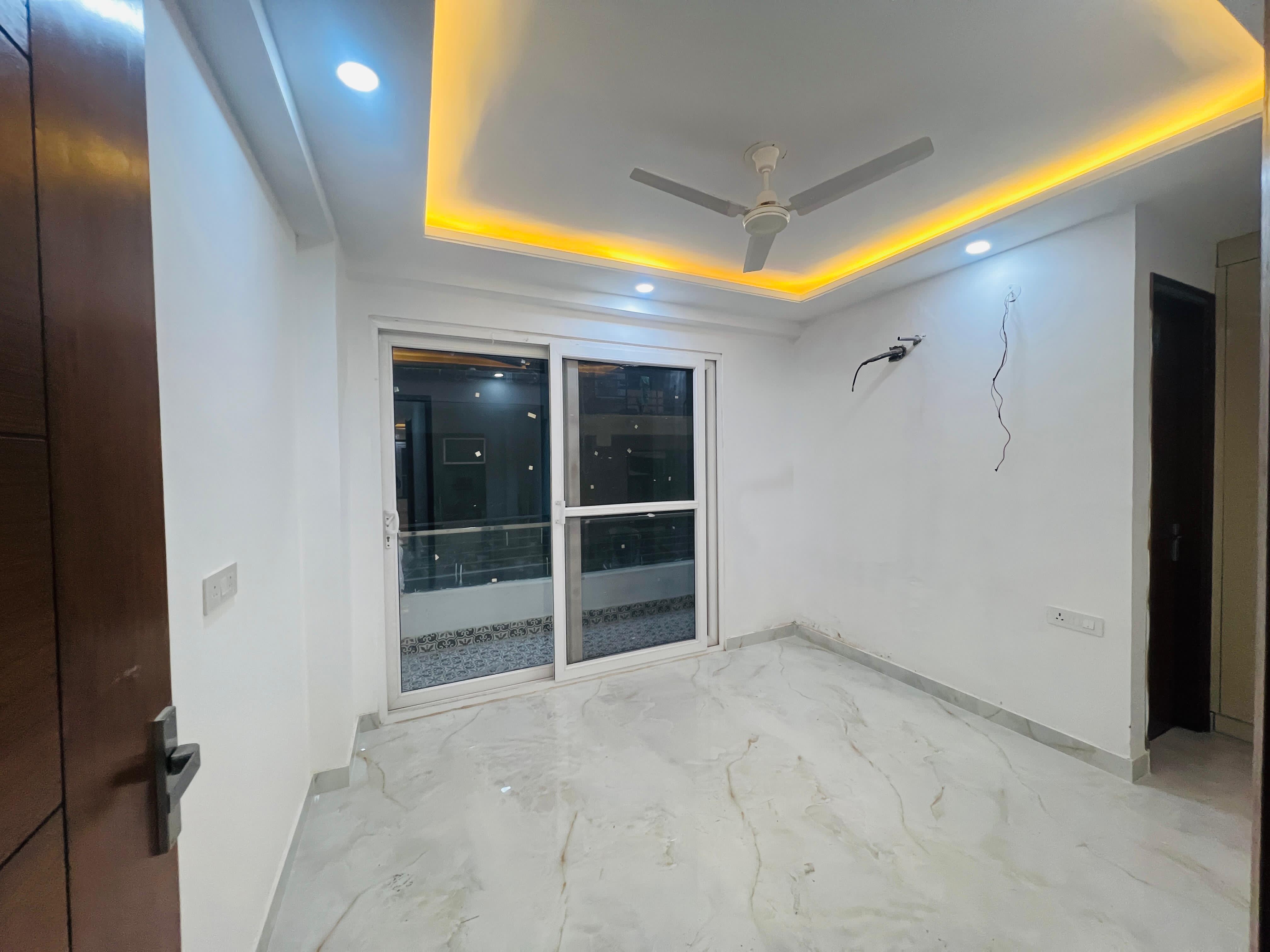 3 BHK Apartment For Sale in Crs Associate 