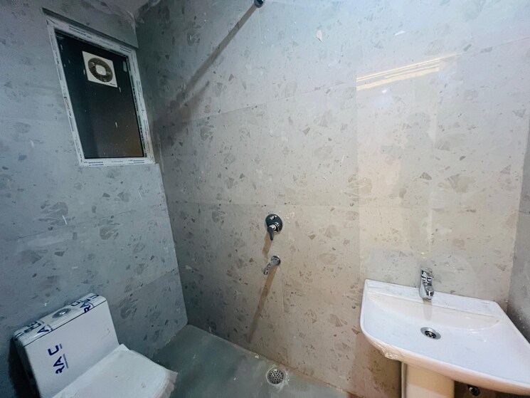 Bathroom, rajpur khurd extension 3 Bedroom 1125 Sq.Ft. Apartment In Rajpur Khurd Extension Delhi 8236669