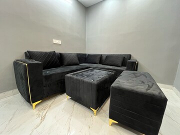 Living Room in 1 BHK Apartment at Saket – for Rent