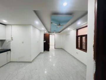 Living Room in 3 BHK Apartment at Chattarpur – for Rent
